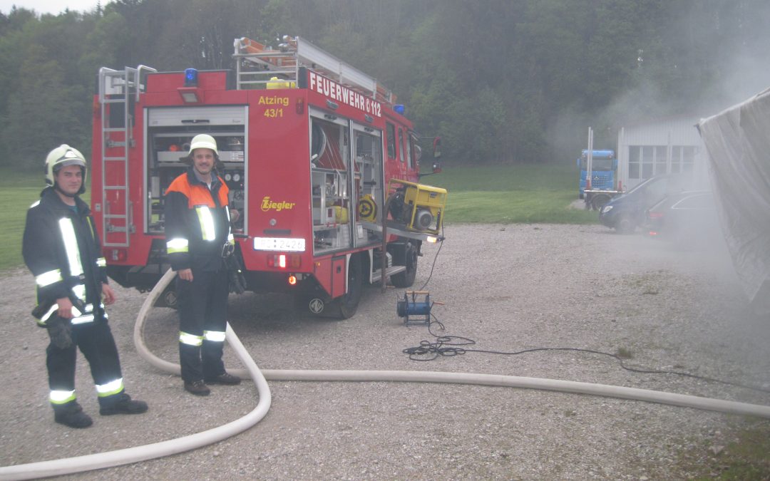 Brand-Übung bei Atzinger Feuerwehr